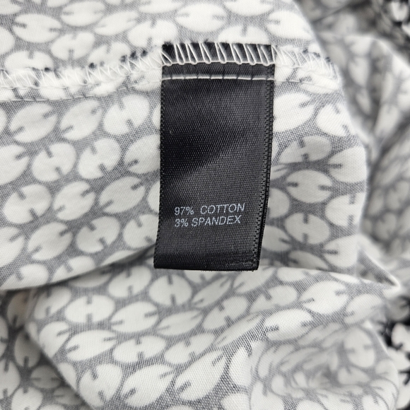 Avenue Black & White Top With Cute Keyhole &  Button Accent Short Sleeves 18 20 - Picture 6 of 7